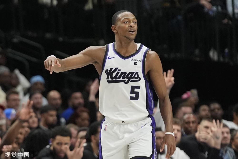 球被吹更添 球被吹更添