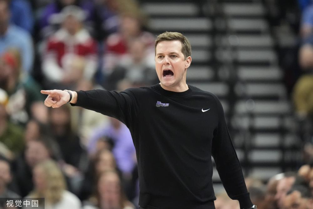 通过短传与 通过短传与